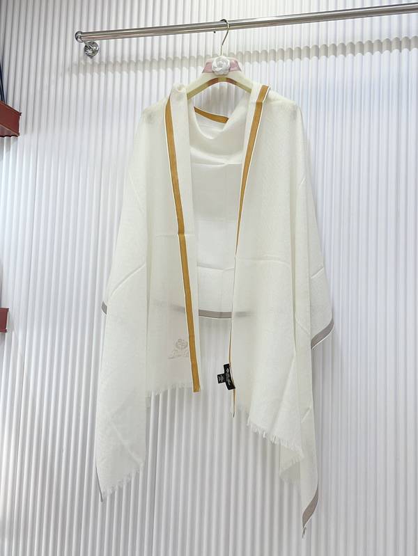 Loro Piana Scarf LPC00040 Loro Piana Scarf LPC00040